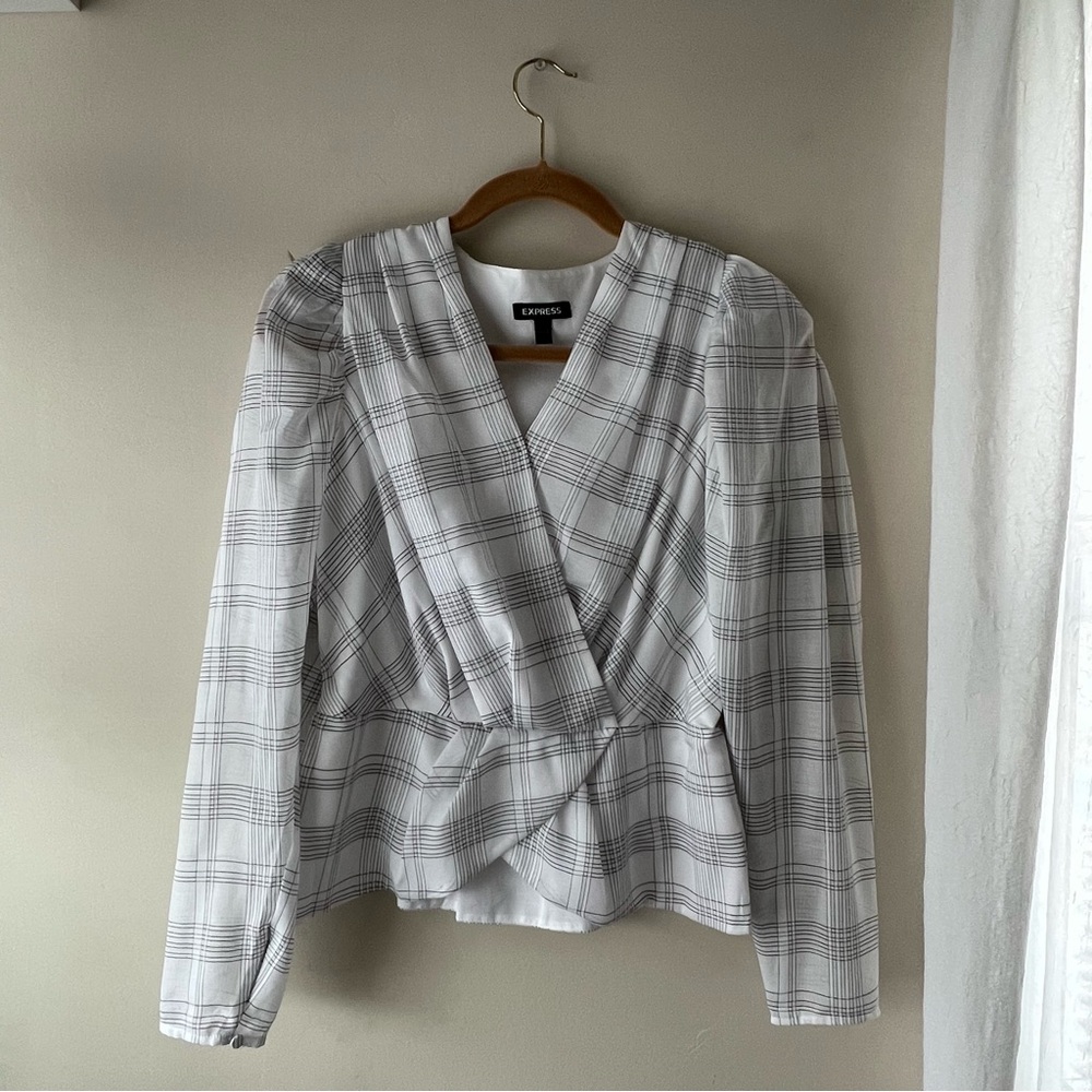 Women’s blouse